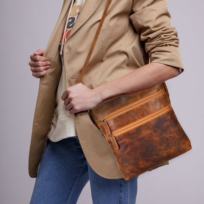 Leather Crossbody Purse Ottawa - Camel - Greenwood Leather